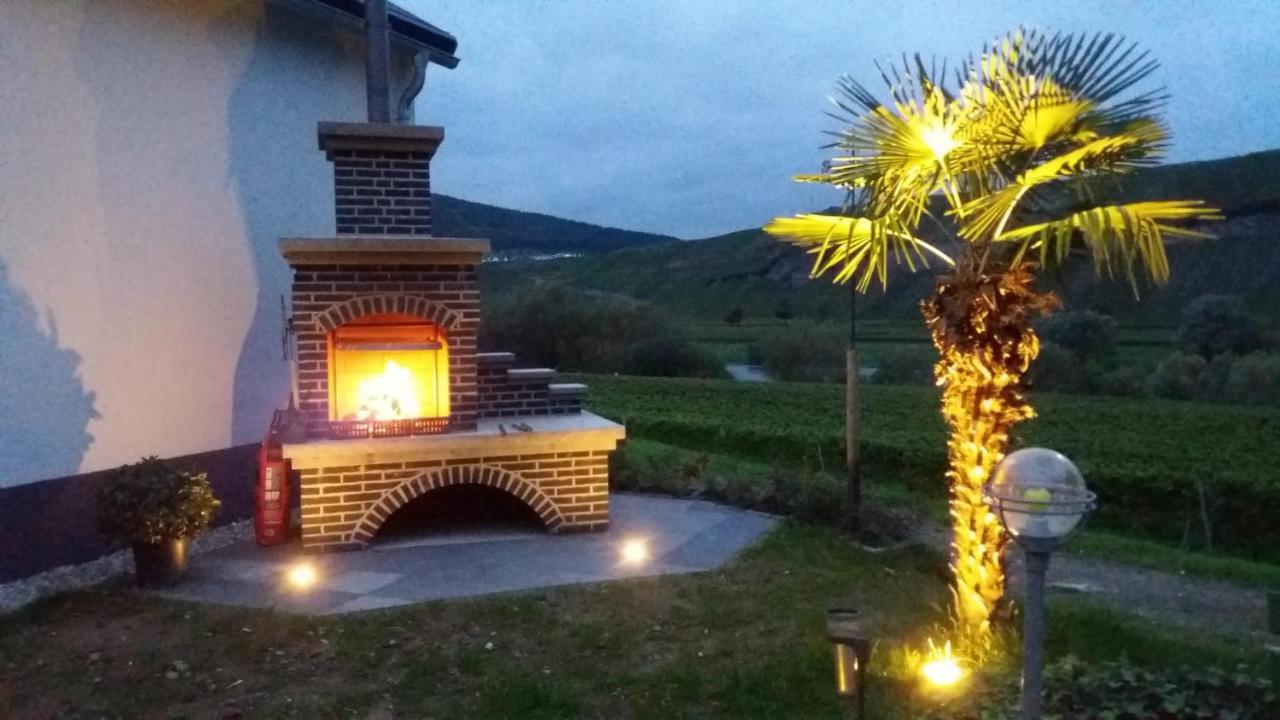 Weingut Licht-Stadtfeld Brauneberg Exteriör bild